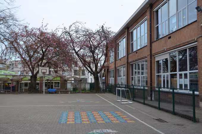 cour de l'école Jacques Brel